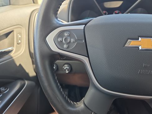 Used 2022 Chevrolet Colorado LT w/ LT Convenience Package AWD/4WD image 18