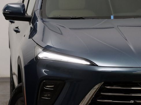 New 2026 Buick Enclave Preferred w/ Power Package image 4