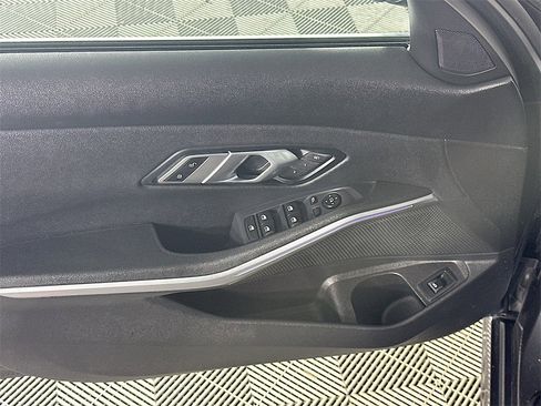 Used 2021 BMW 330i xDrive 330i xDrive image 25