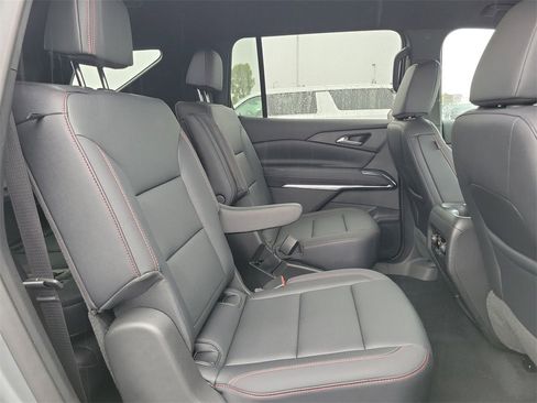 Certified 2025 Chevrolet Traverse Z71 w/ LPO, Cargo Package image 26