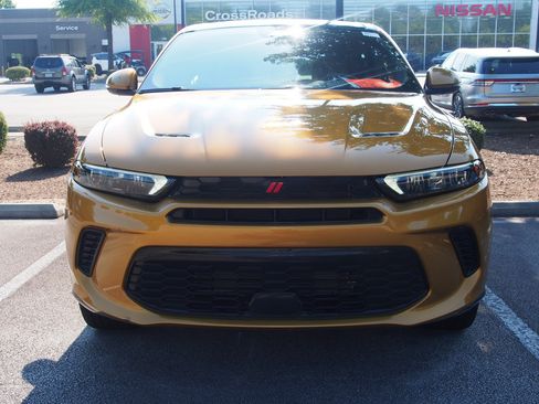 Used 2024 Dodge Hornet R/T Plus w/ Track Pack AWD/4WD image 2