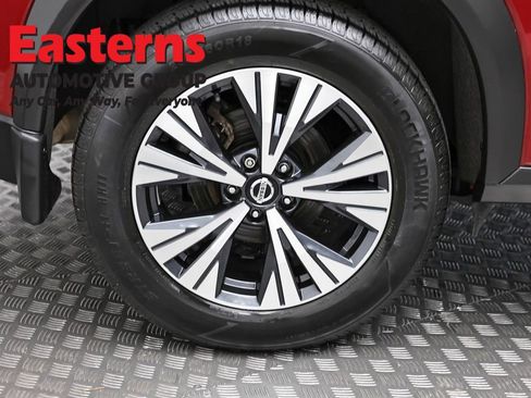 Used 2021 Nissan Rogue SV w/ Premium Package AWD/4WD image 31