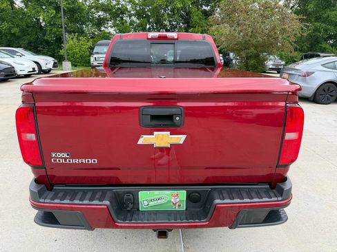 Used 2017 Chevrolet Colorado Z71 AWD/4WD image 6
