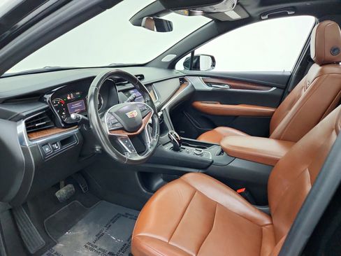 Used 2020 Cadillac XT5 Premium Luxury FWD image 16