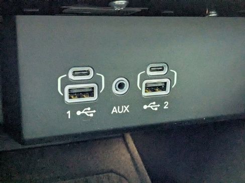 New 2026 Jeep Grand Wagoneer 2WD w/ 8-Passenger Seating Package image 23