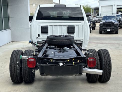 New 2026 RAM 3500 Tradesman AWD/4WD image 7