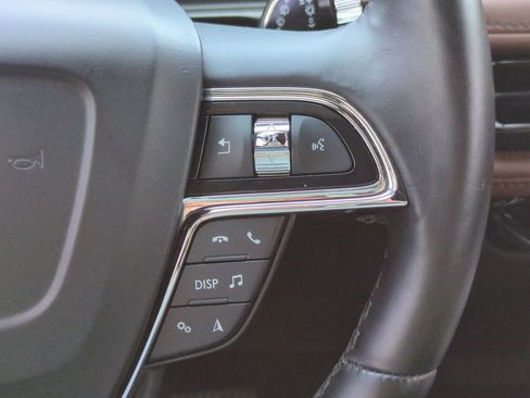 Certified 2023 Lincoln Nautilus Reserve w/ Monochromatic Package image 27