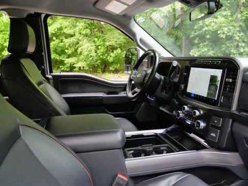 Used 2023 Ford F350 Lariat w/ Tow Technology Package AWD/4WD image 39