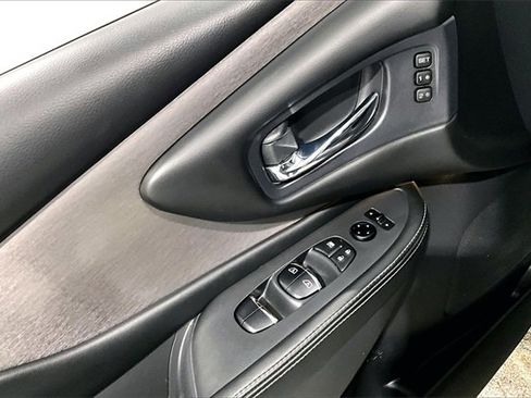 Used 2021 Nissan Murano SL image 38