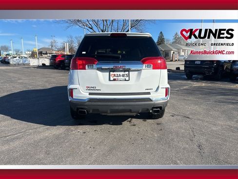 Used 2016 GMC Terrain SLT image 8