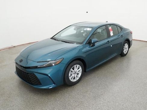 New 2026 Toyota Camry LE FWD image 1