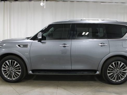 Used 2018 INFINITI QX80 4WD w/ Driver Assistance Package image 6
