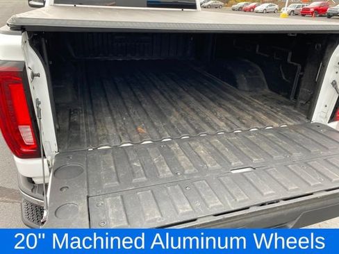 Certified 2022 GMC Sierra 2500 SLT image 19