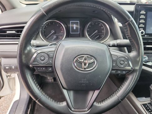 Used 2023 Toyota Camry SE FWD image 13