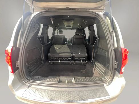 Used 2017 Dodge Grand Caravan GT FWD image 10