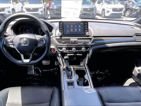 Used 2018 Honda Accord Sport image 15