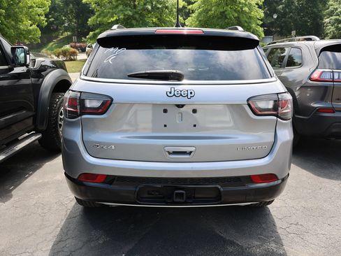 Used 2023 Jeep Compass Limited w/ Elite Group AWD/4WD image 5