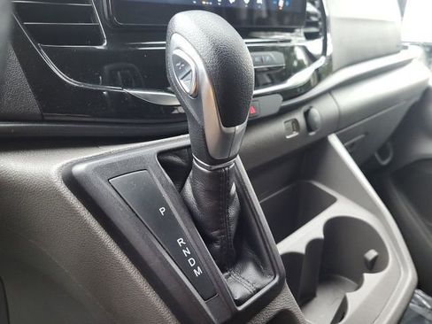Used 2023 Ford Transit 350 XLT image 21