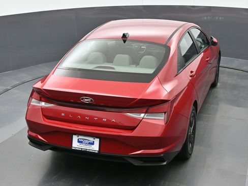 Used 2021 Hyundai Elantra SEL w/ Convenience Package image 34