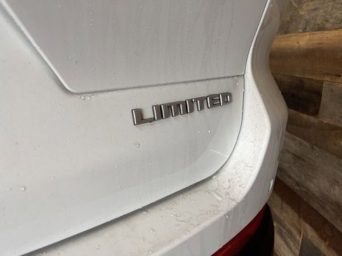 New 2025 Jeep Grand Cherokee L Limited w/ Trailer Tow Package image 25