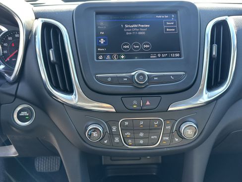 Used 2024 Chevrolet Equinox LT image 29