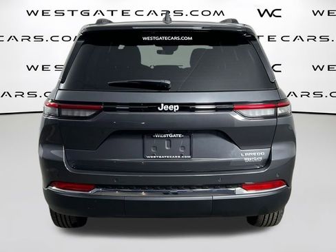New 2025 Jeep Grand Cherokee Laredo image 4