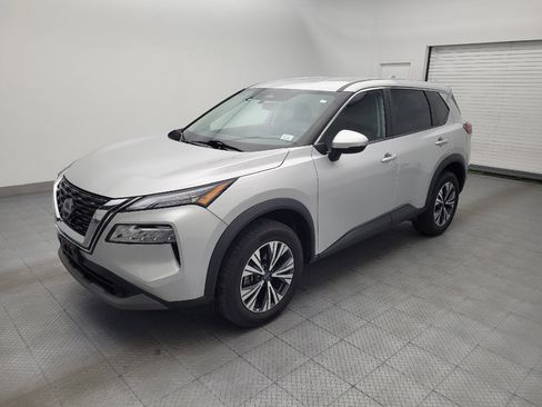 Used 2022 Nissan Rogue SV AWD/4WD image 2