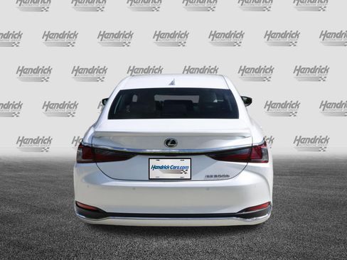 Certified 2024 Lexus ES 300h Ultra Luxury w/ Accessory Package (Z2) FWD image 8
