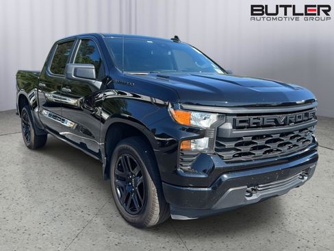 Used 2024 Chevrolet Silverado 1500 Custom w/ LPO, Dark Essentials Package RWD image 6