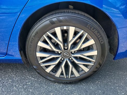 Used 2025 Nissan Altima 2.5 SV image 25