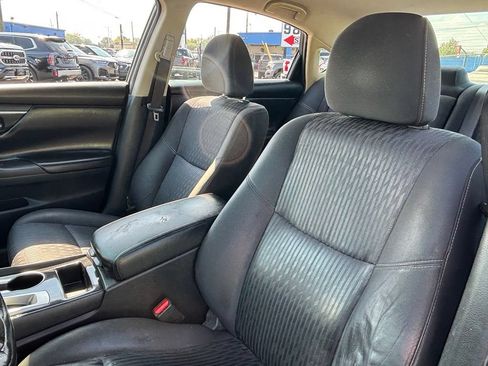 Used 2018 Nissan Altima 2.5 SV FWD image 9