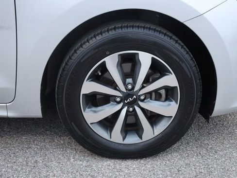 Used 2023 Kia Rio S w/ Technology Package image 11
