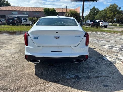 Used 2022 Cadillac CT4 Luxury w/ Sun And Sound Package RWD image 4