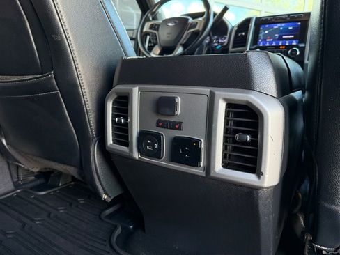 Used 2020 Ford F350 Lariat AWD/4WD image 28