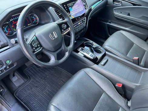 Used 2020 Honda Pilot Elite image 11