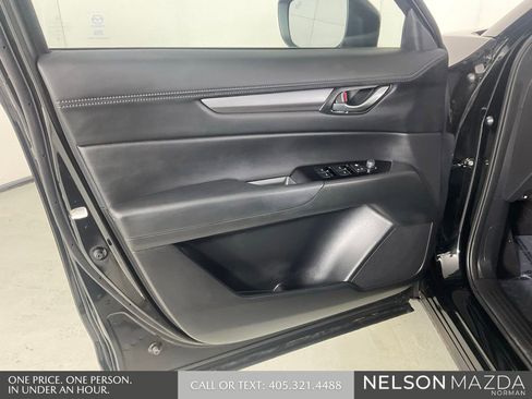 Used 2025 MAZDA CX-5 AWD 2.5 S w/ Select Package image 17