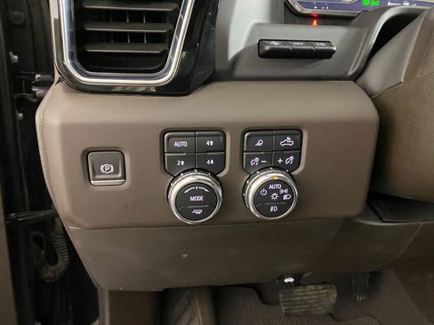 Used 2023 GMC Sierra 1500 Denali w/ Technology Package image 19