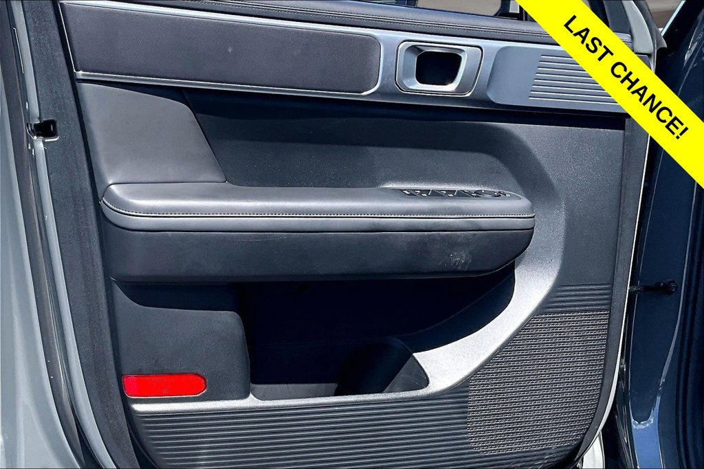 Used 2025 Hyundai Santa Fe SEL AWD/4WD image 23