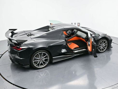 Used 2025 Chevrolet Corvette Stingray Premium Conv w/ Z51 Performance Package image 50