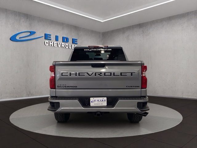 New 2026 Chevrolet Silverado 1500 Custom w/ Turbomax Blackout Package AWD/4WD image 7