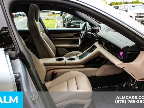 Used 2023 Porsche Taycan 4S w/ Performance Package image 21