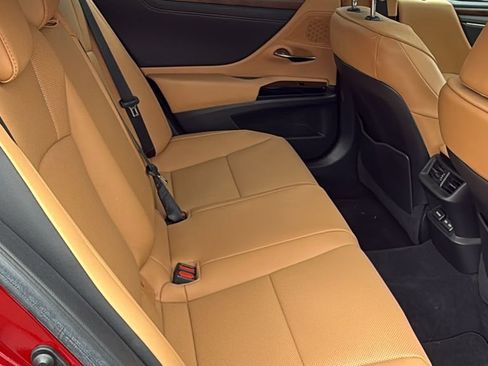 Used 2022 Lexus ES 350 w/ Premium Package FWD image 16