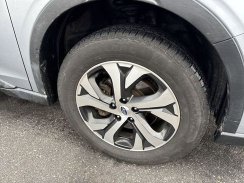 Used 2020 Subaru Outback Limited image 12