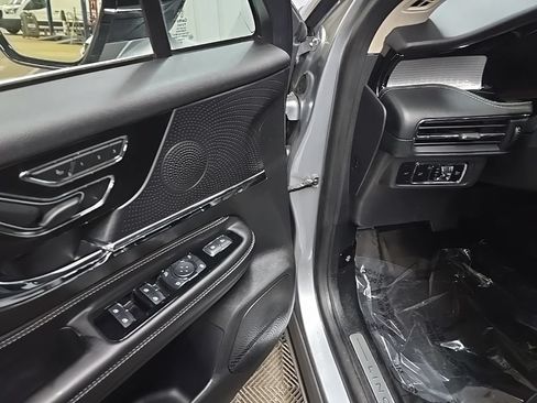 Used 2023 Lincoln Corsair AWD w/ Equipment Group 101A image 33