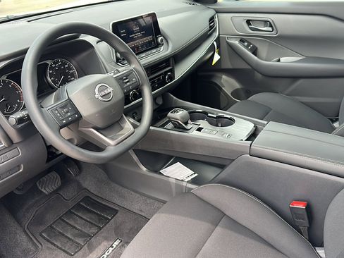 New 2026 Nissan Rogue S image 9