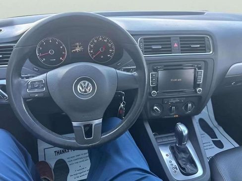 Used 2013 Volkswagen Jetta SE image 10