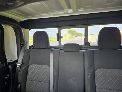 Used 2025 Jeep Gladiator Mojave AWD/4WD image 21