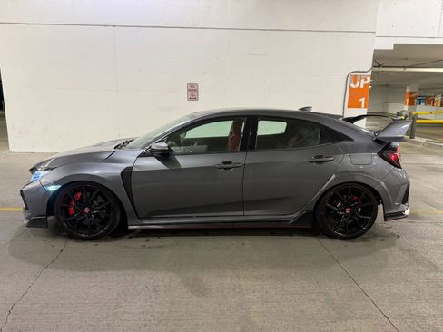 Used 2019 Honda Civic Type R image 6