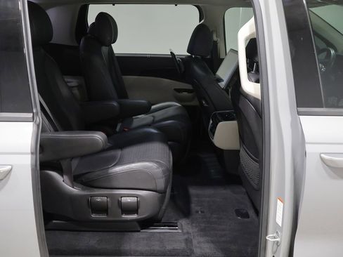 Used 2022 Kia Carnival SX Prestige FWD image 24