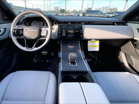 New 2026 Land Rover Range Rover Velar Dynamic SE image 7